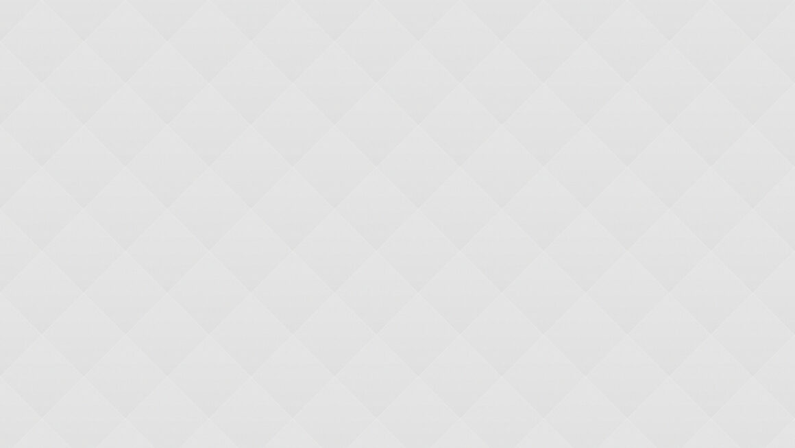 Model Opens Exhibition “Pure Flow”